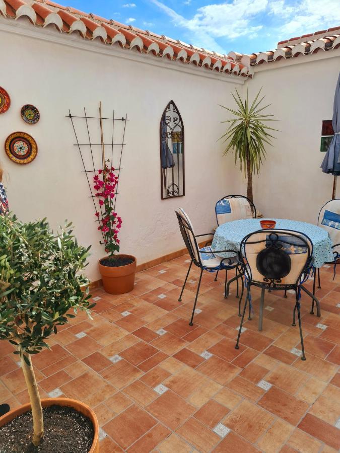 Lovely 2 Bed Apartment With Stunning Views & Pool Компета Экстерьер фото