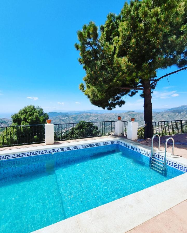 Lovely 2 Bed Apartment With Stunning Views & Pool Компета Экстерьер фото